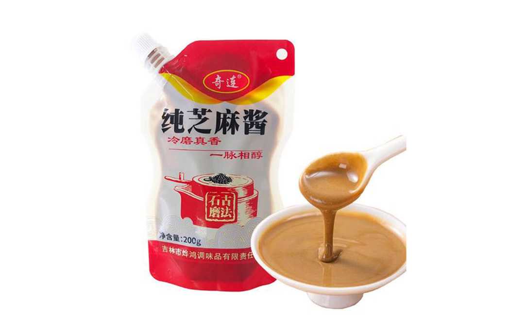 呂工機(jī)械:醬料包裝革新力作,全自動(dòng)吸嘴袋灌裝系統(tǒng)