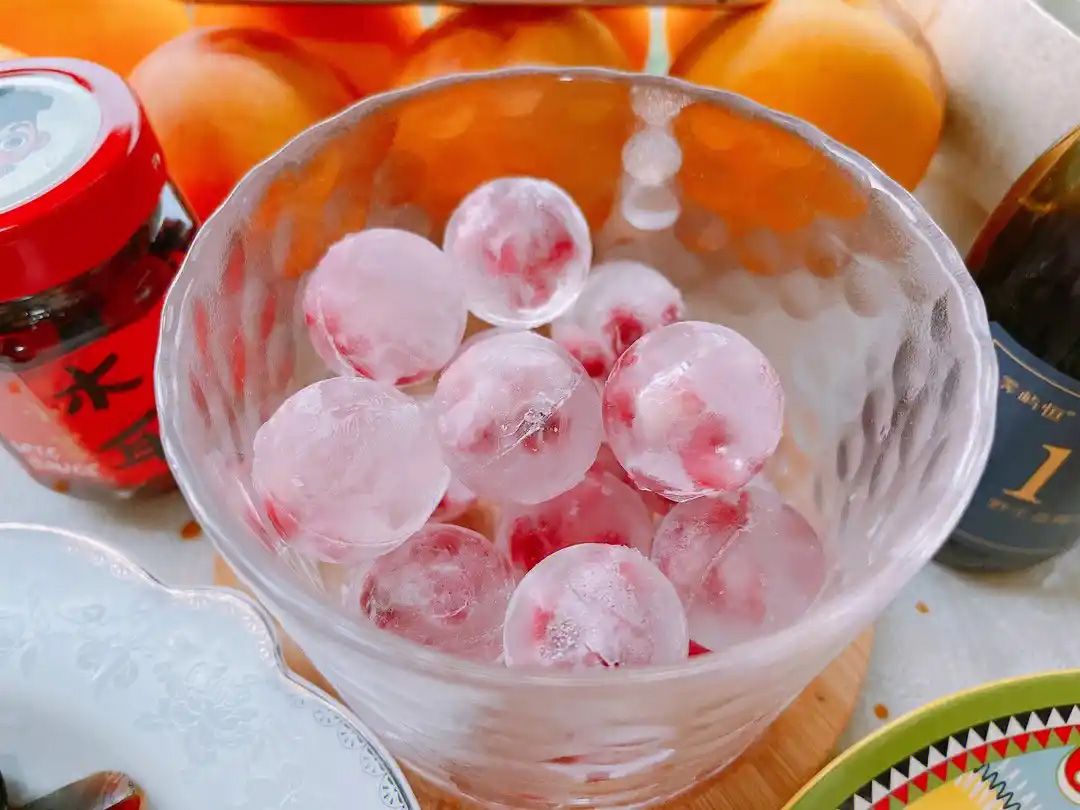 1746674399385813.jpg 冰球01.jpg